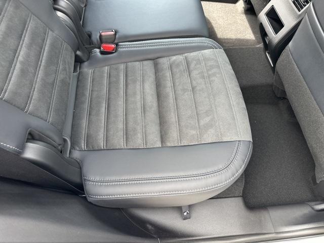 new 2025 Mitsubishi Outlander car, priced at $40,285