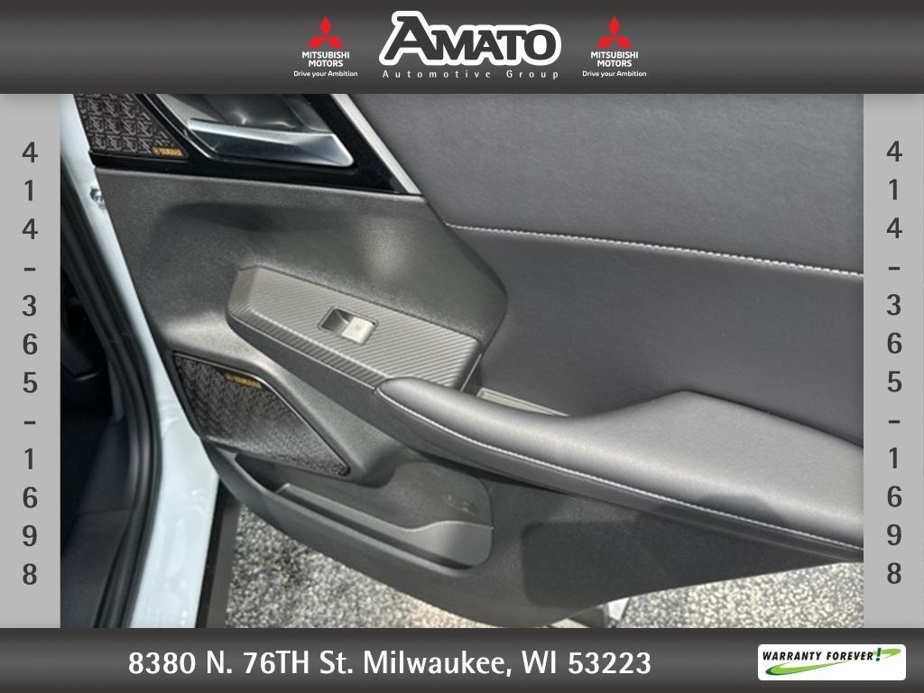 new 2025 Mitsubishi Outlander car, priced at $40,285