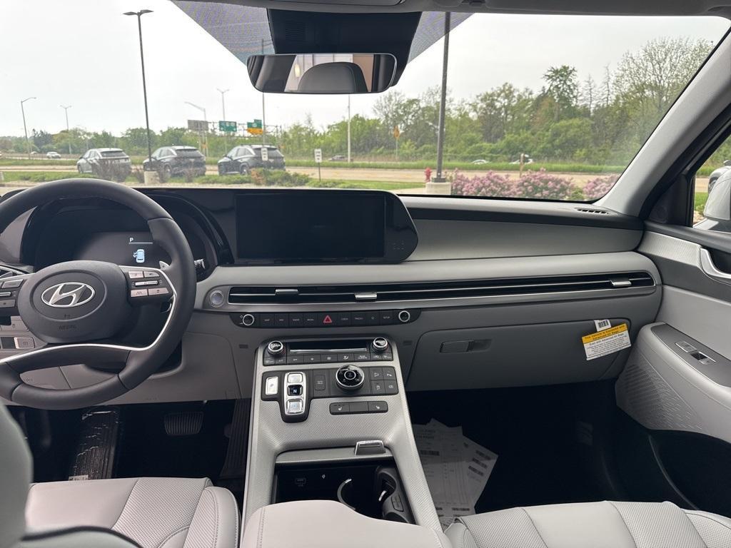 new 2025 Hyundai Palisade car, priced at $43,142