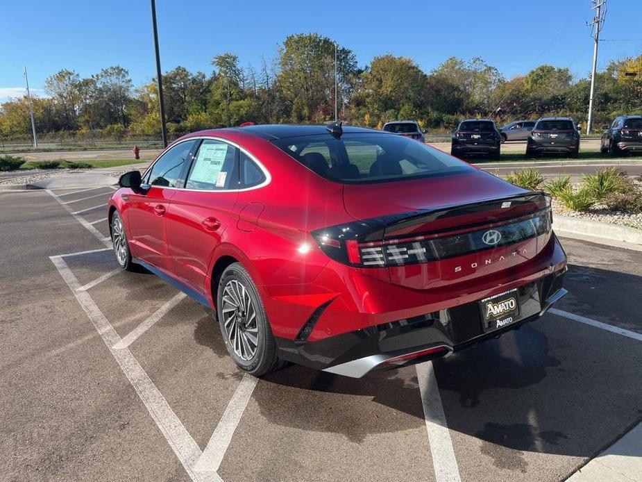 new 2025 Hyundai Sonata Hybrid car, priced at $38,630