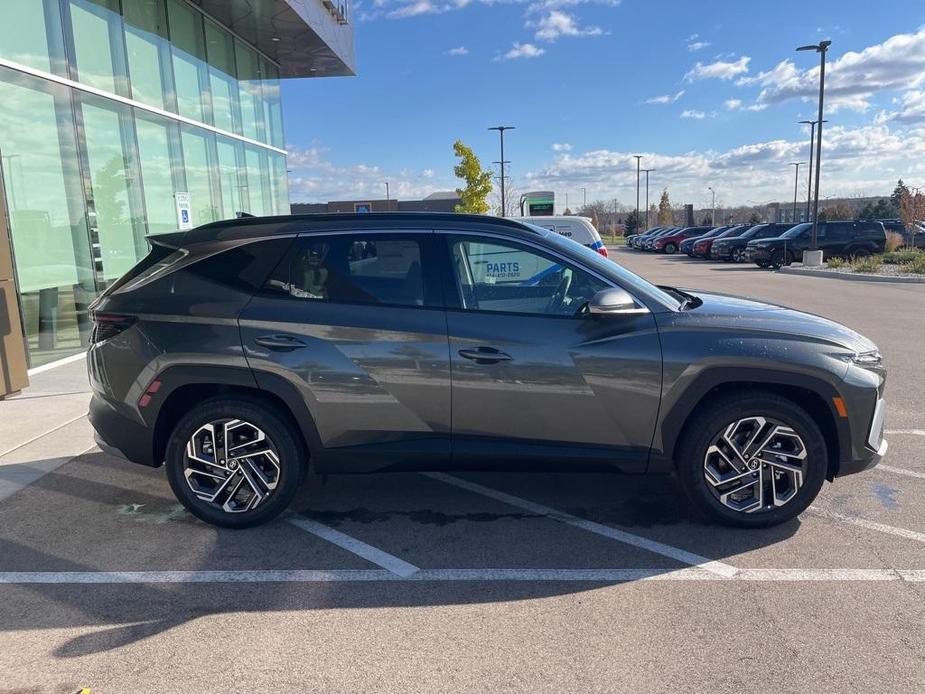 new 2025 Hyundai Tucson Hybrid car, priced at $42,895