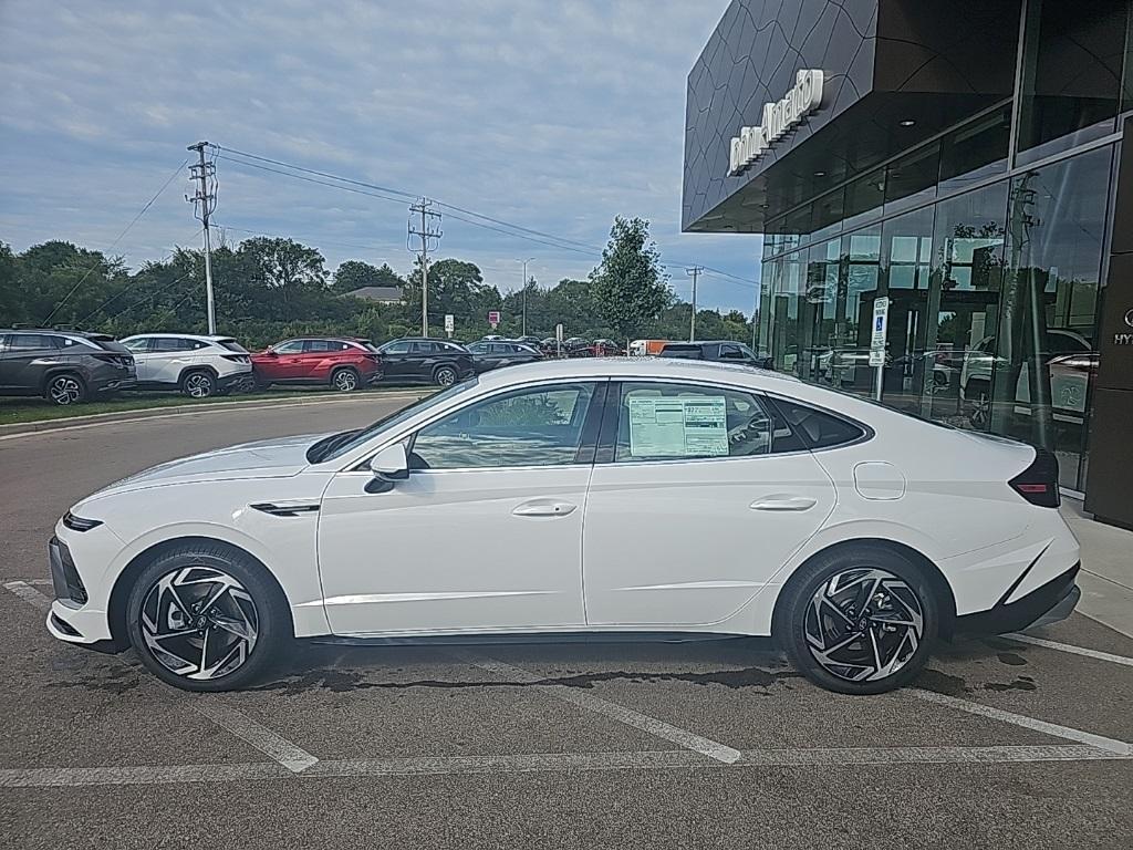 new 2026 Hyundai Sonata car, priced at $31,995