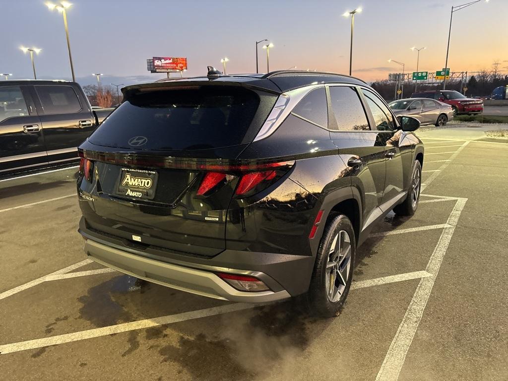 new 2025 Hyundai Tucson car, priced at $33,570