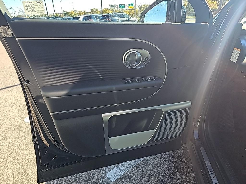 new 2026 Hyundai IONIQ 9 car, priced at $68,343