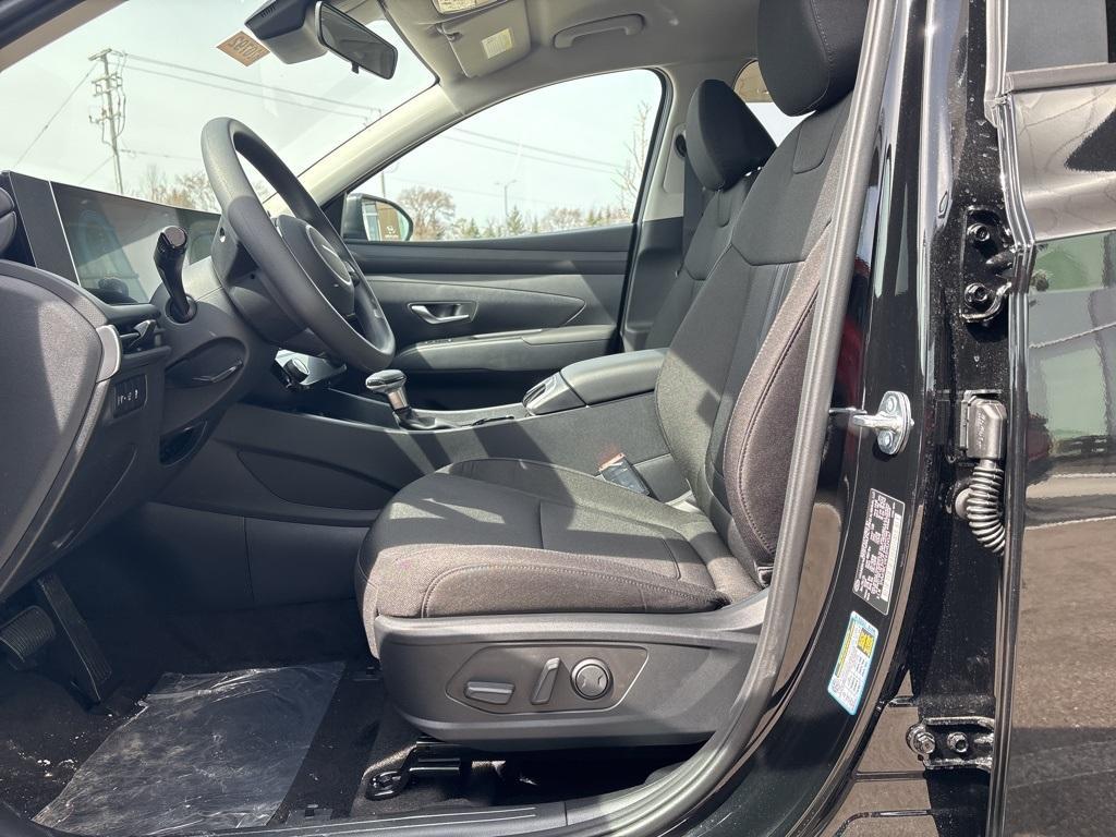 new 2025 Hyundai Tucson car, priced at $34,225