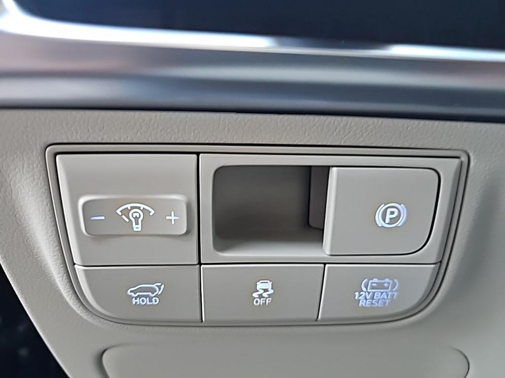 new 2026 Hyundai TUCSON Hybrid car, priced at $40,664