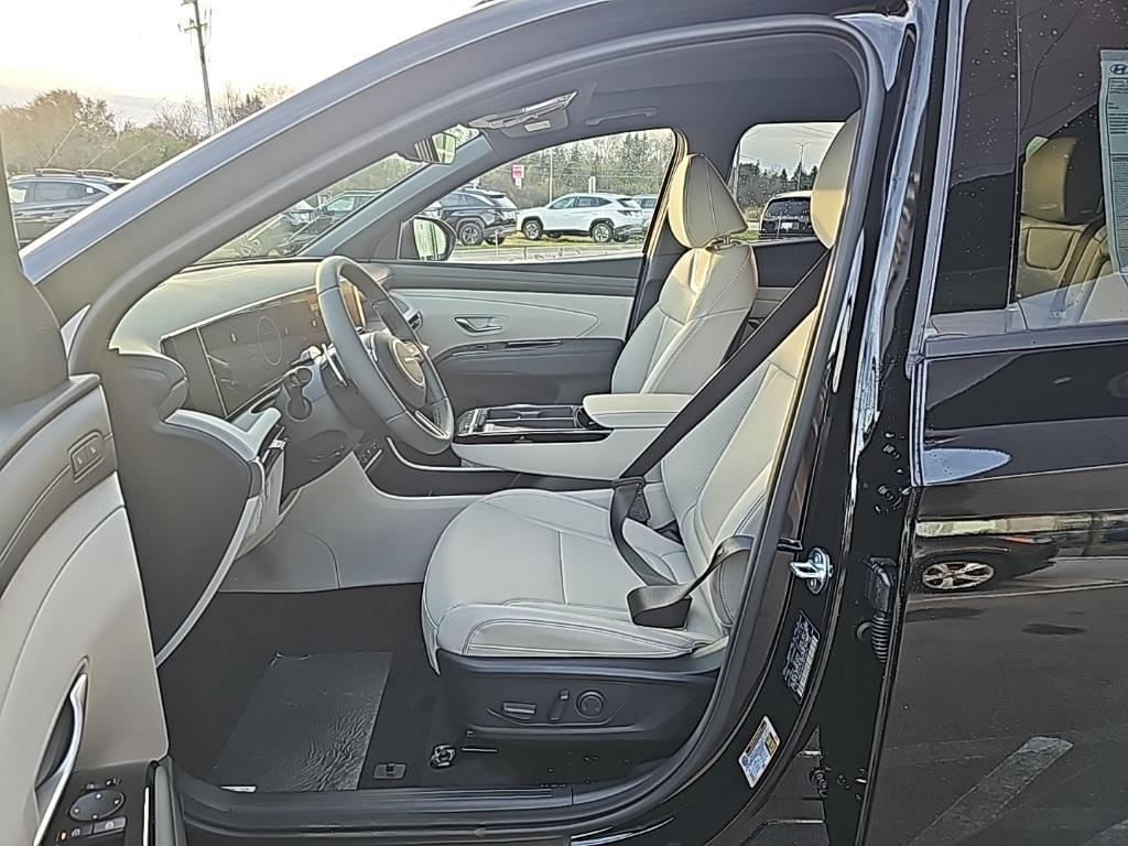 new 2026 Hyundai TUCSON Hybrid car, priced at $40,664