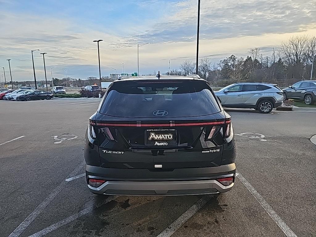 new 2026 Hyundai TUCSON Hybrid car, priced at $40,664