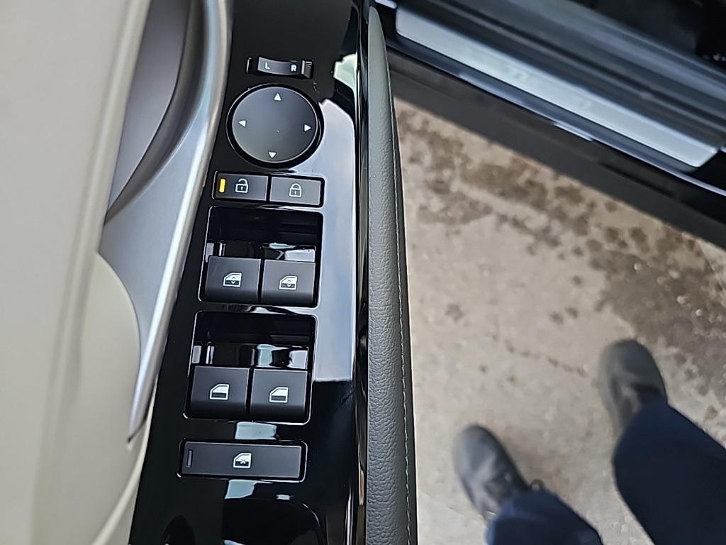 new 2026 Hyundai TUCSON Hybrid car, priced at $40,664