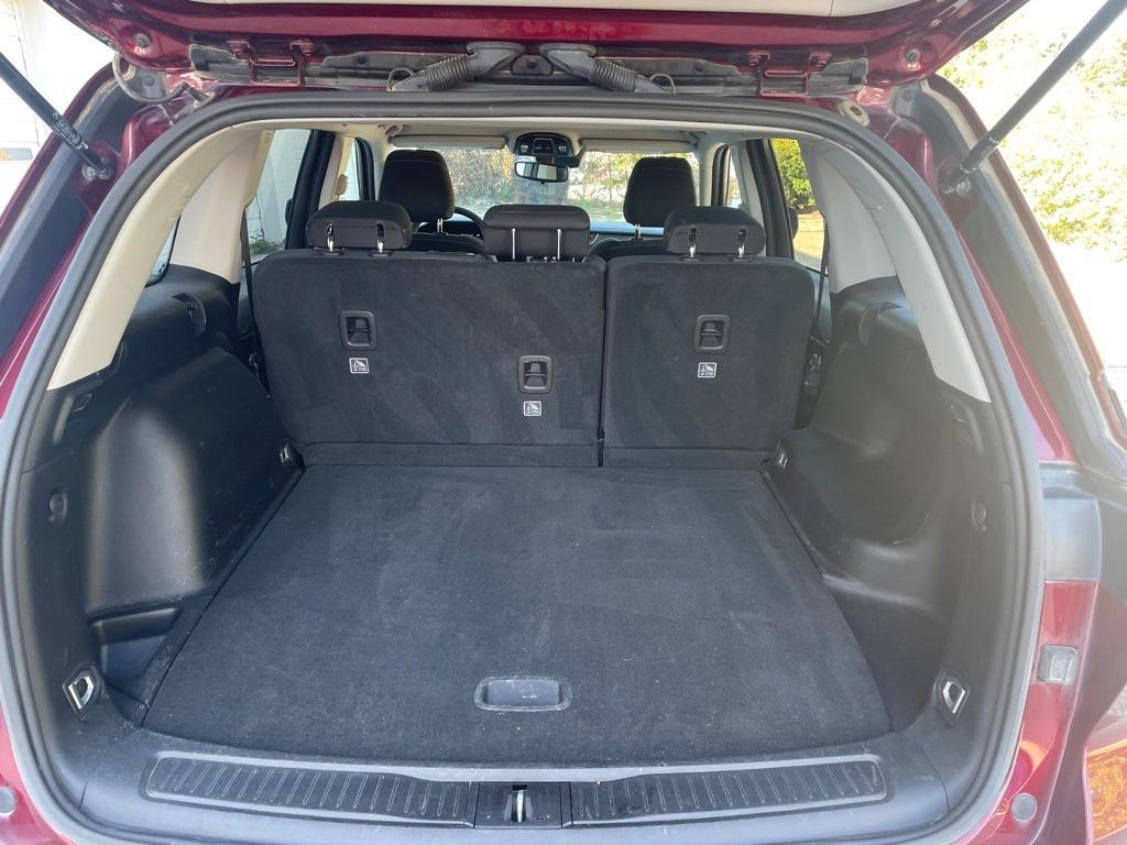 used 2023 Jeep Grand Cherokee car, priced at $24,473