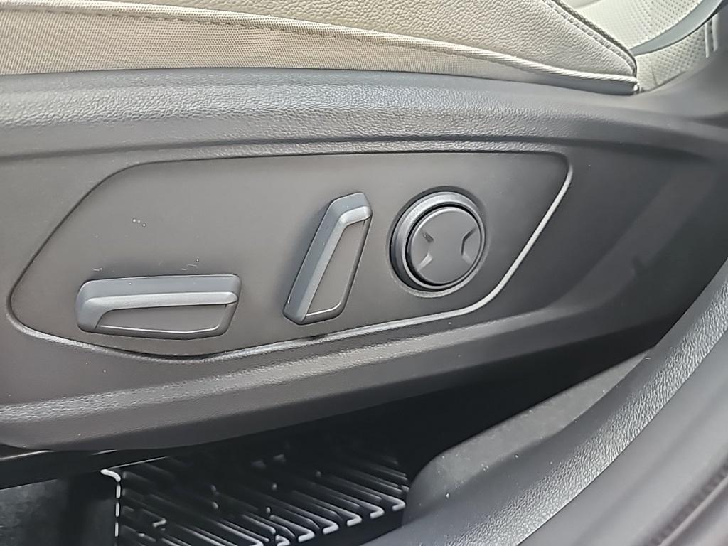 new 2026 Hyundai TUCSON Hybrid car, priced at $41,143