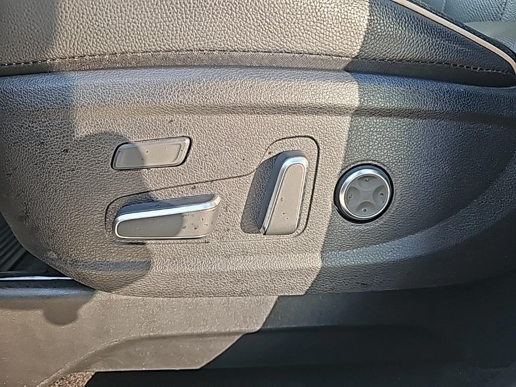 used 2024 Hyundai Palisade car, priced at $36,890