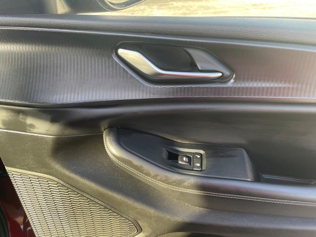 used 2023 Jeep Grand Cherokee car, priced at $23,890