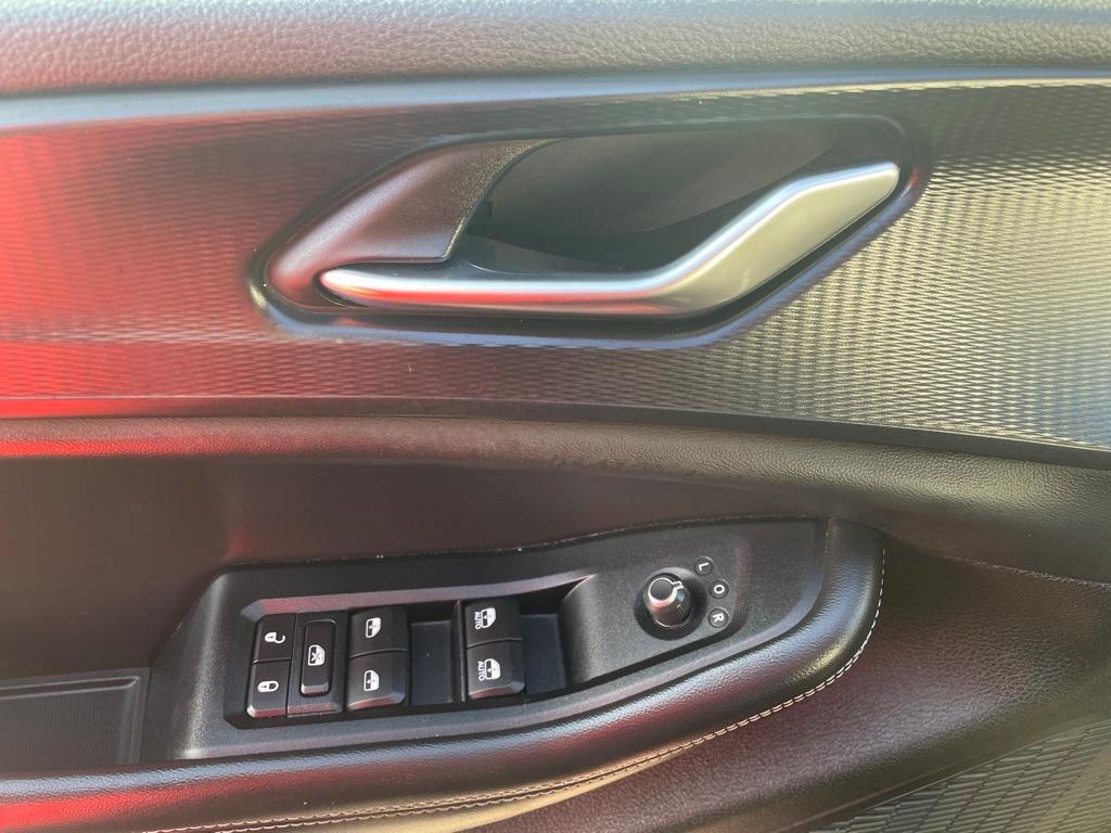 used 2023 Jeep Grand Cherokee car, priced at $23,890