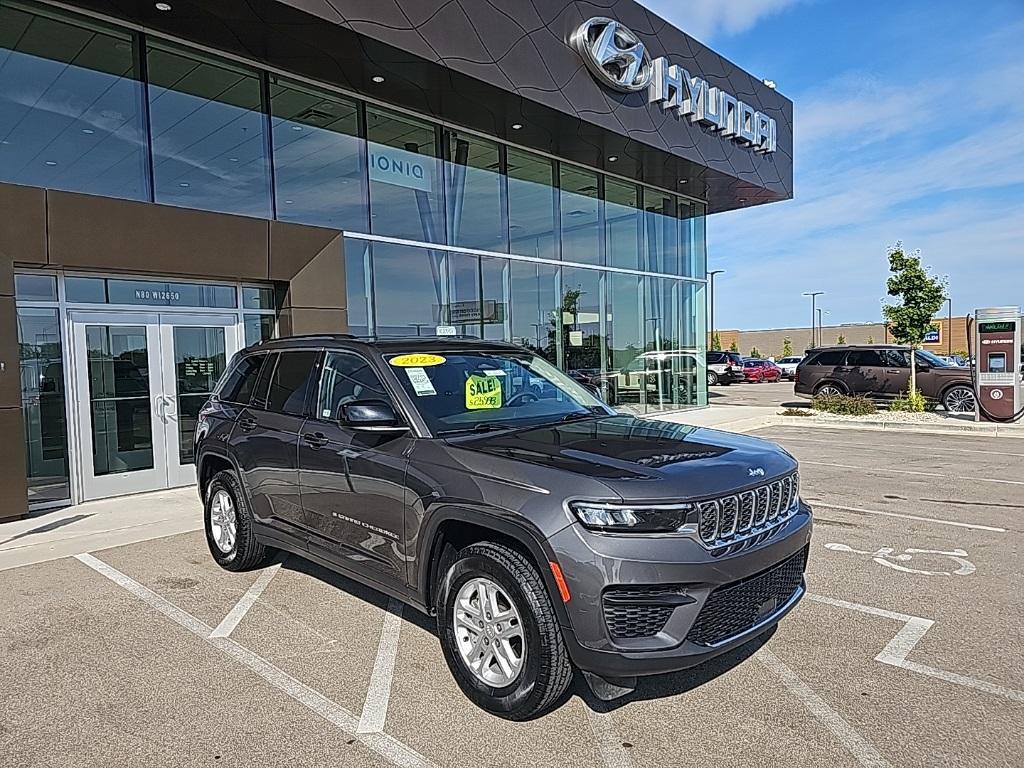 used 2023 Jeep Grand Cherokee car, priced at $24,988