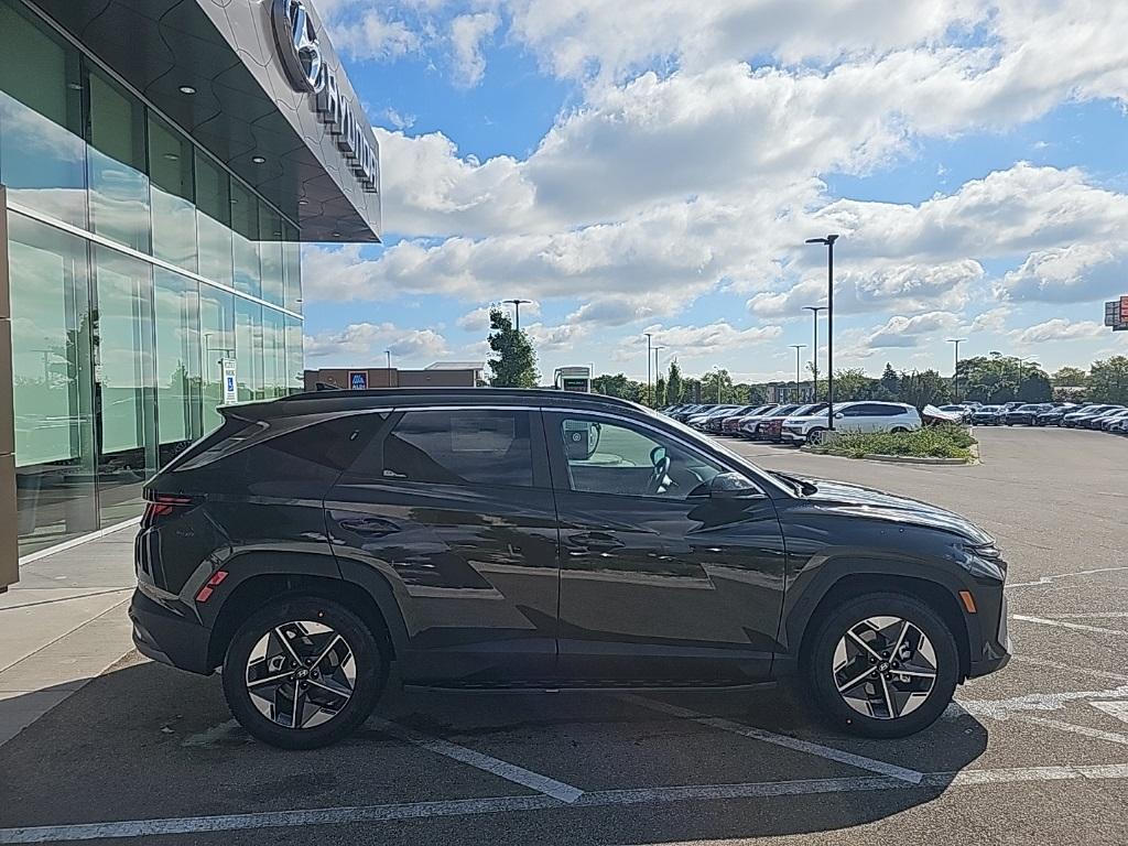 new 2026 Hyundai Tucson car, priced at $33,250