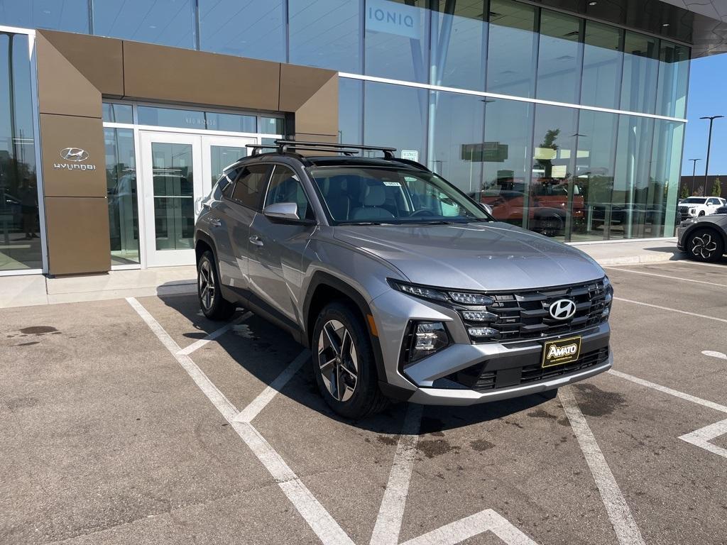 new 2025 Hyundai Tucson Hybrid car, priced at $38,154