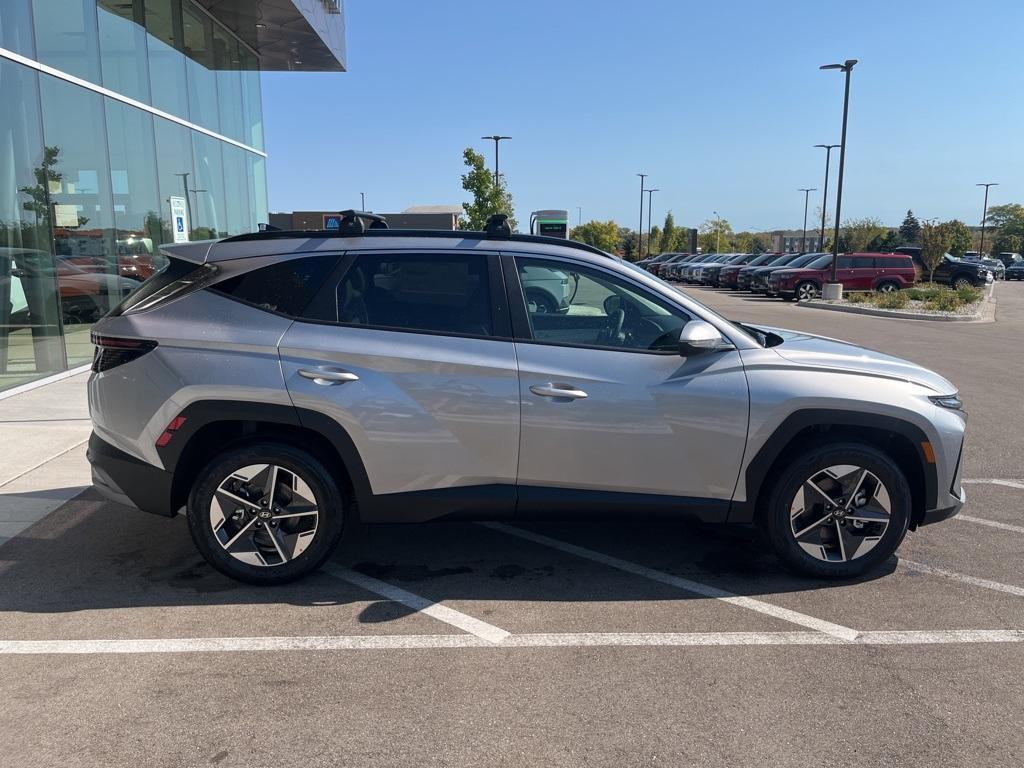 new 2025 Hyundai Tucson Hybrid car, priced at $38,154