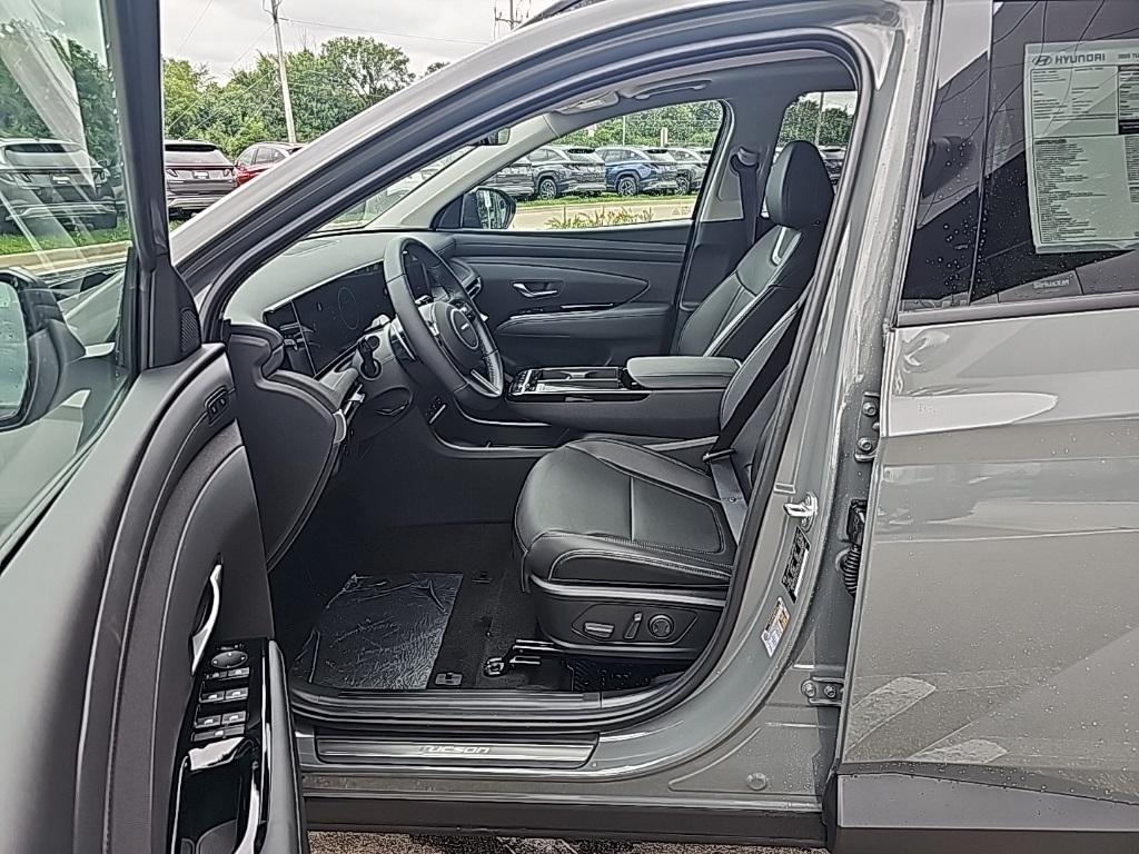 new 2025 Hyundai Tucson car, priced at $40,317