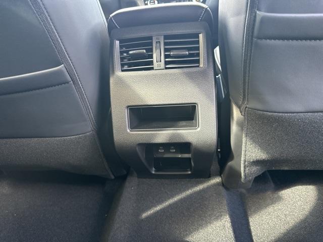new 2025 Mitsubishi Outlander car, priced at $38,550