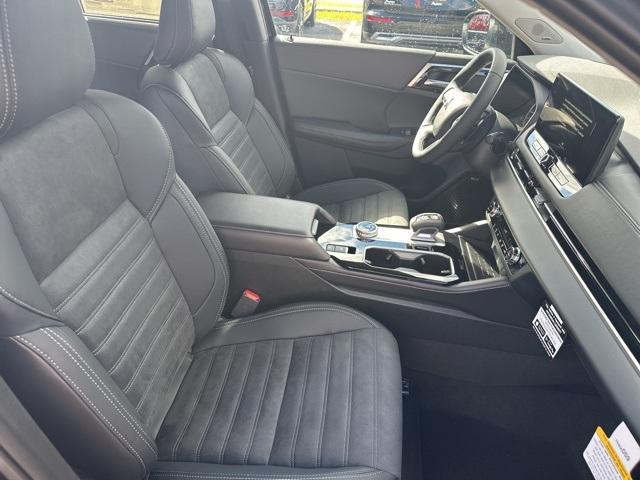 new 2025 Mitsubishi Outlander car, priced at $38,550