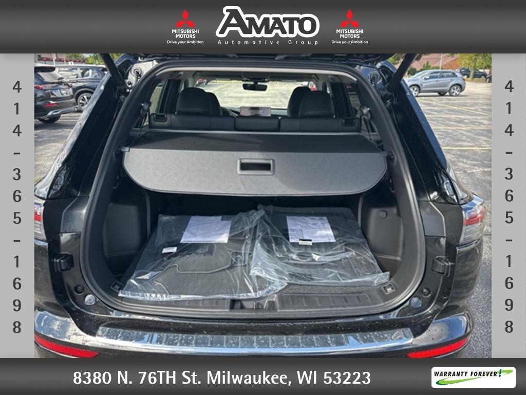 new 2025 Mitsubishi Outlander car, priced at $37,050