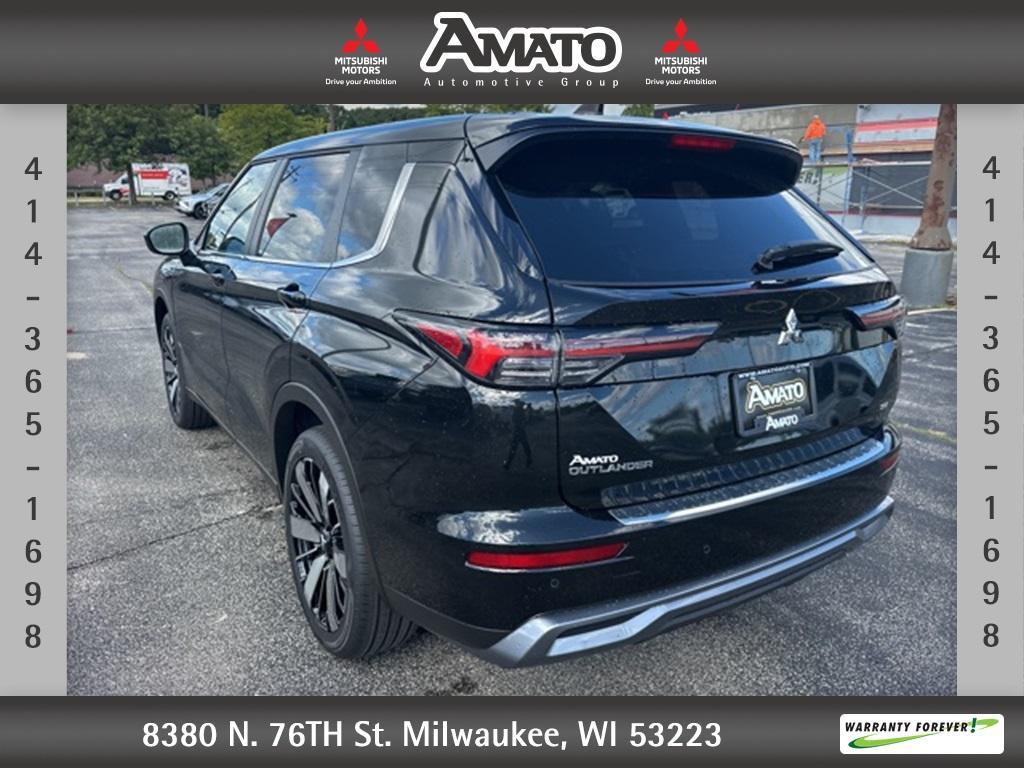 new 2025 Mitsubishi Outlander car, priced at $37,050