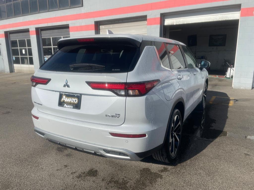 new 2025 Mitsubishi Outlander PHEV car, priced at $45,605