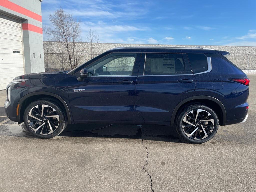 new 2025 Mitsubishi Outlander PHEV car, priced at $48,310