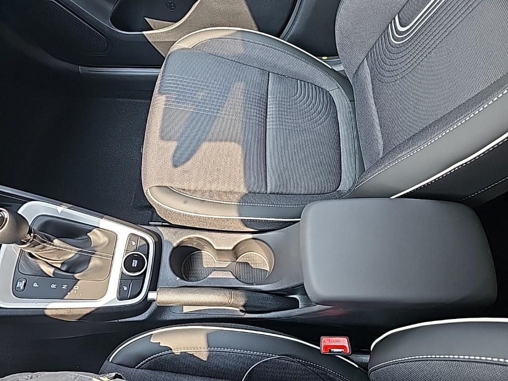 new 2025 Hyundai Venue car, priced at $25,385