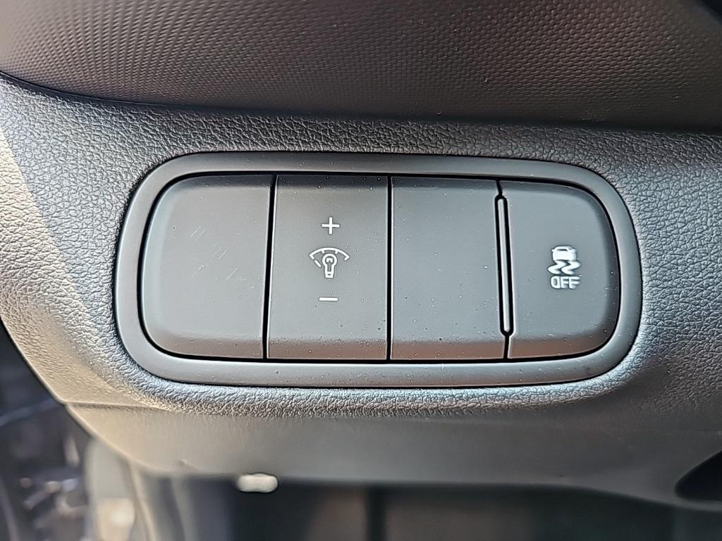 new 2025 Hyundai Venue car, priced at $25,385