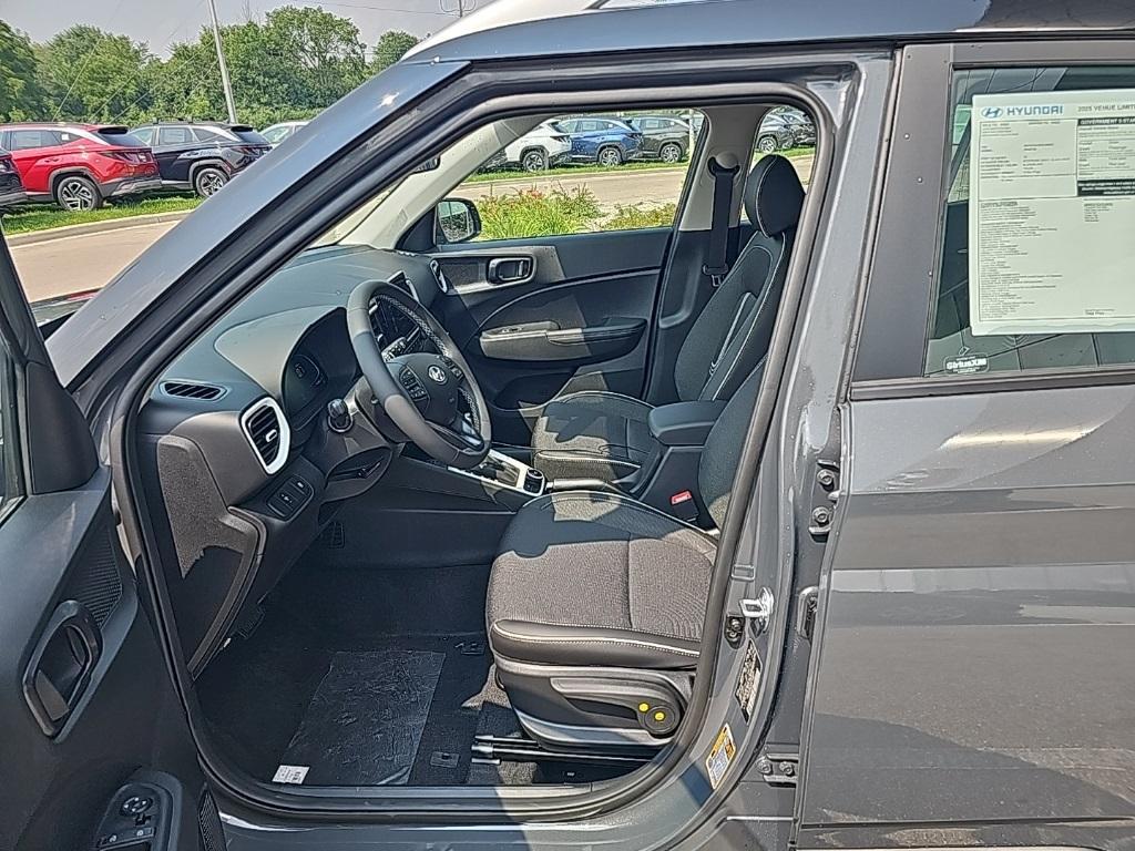 new 2025 Hyundai Venue car, priced at $25,385