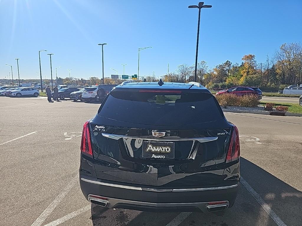 used 2024 Cadillac XT5 car, priced at $31,296