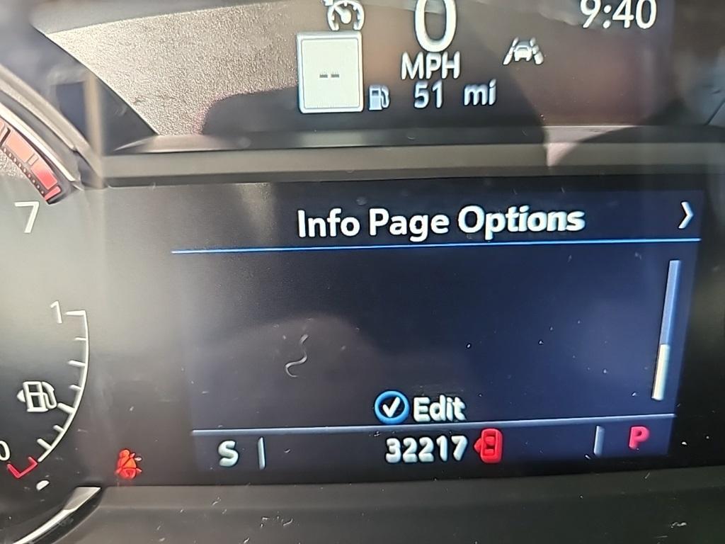 used 2024 Cadillac XT5 car, priced at $31,296