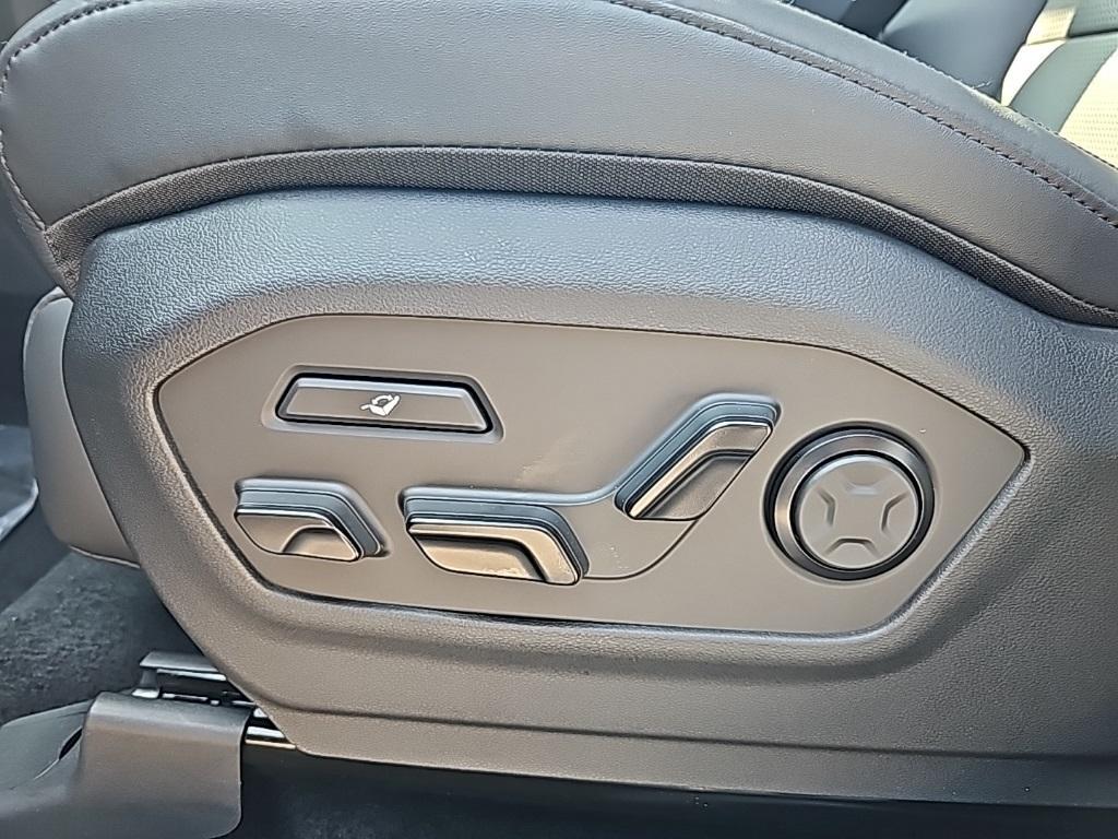 new 2026 Hyundai SANTA FE HEV car, priced at $48,056