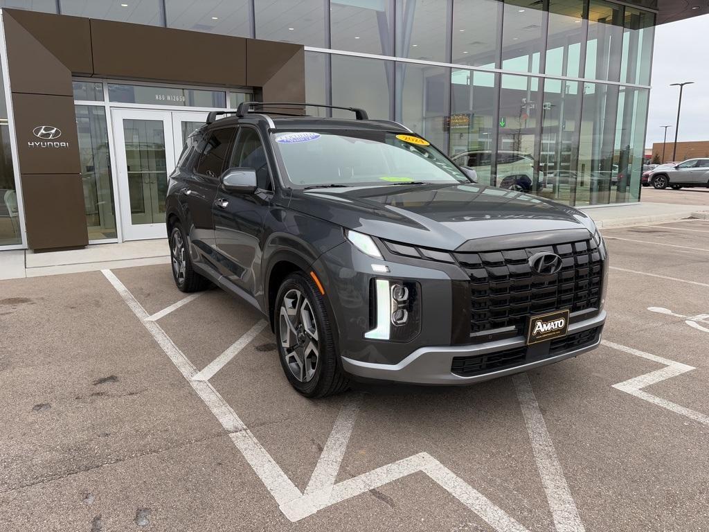 used 2024 Hyundai Palisade car, priced at $39,671