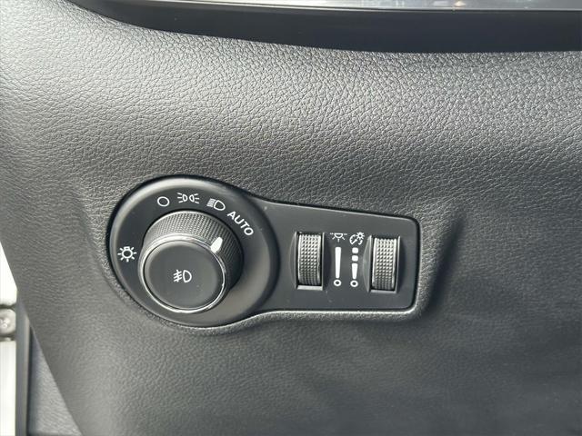 used 2022 Jeep Compass car, priced at $17,495
