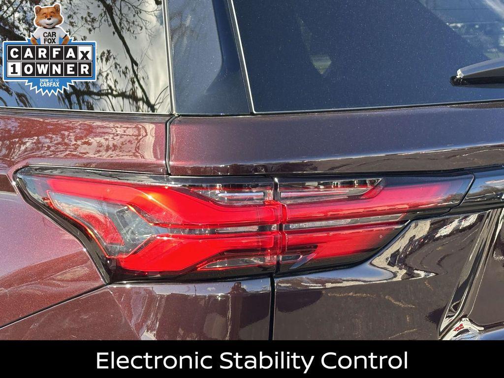 used 2022 Chevrolet Traverse car, priced at $25,200