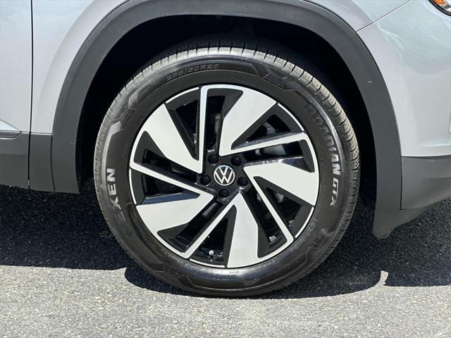 used 2024 Volkswagen Atlas car, priced at $30,995