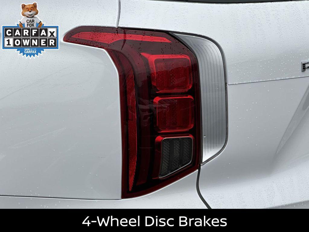 used 2024 Hyundai Palisade car, priced at $33,000