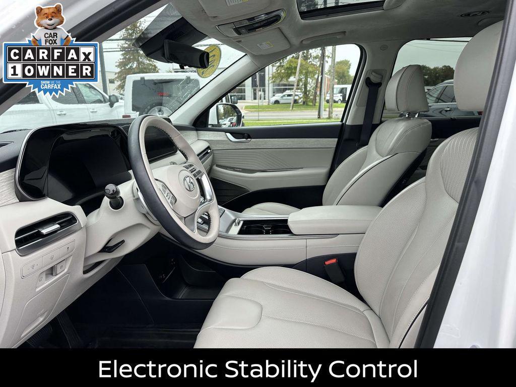 used 2024 Hyundai Palisade car, priced at $33,000