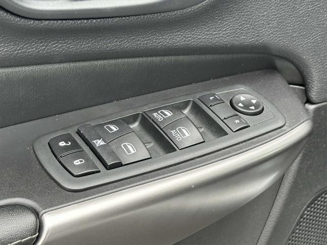 used 2020 Jeep Cherokee car, priced at $20,995