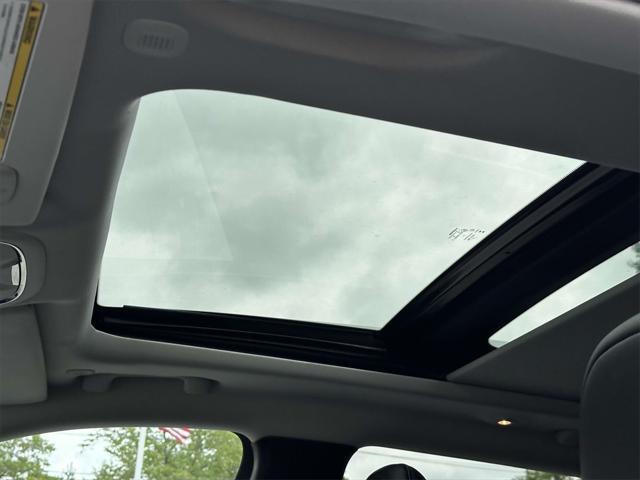 used 2020 Jeep Cherokee car, priced at $20,995
