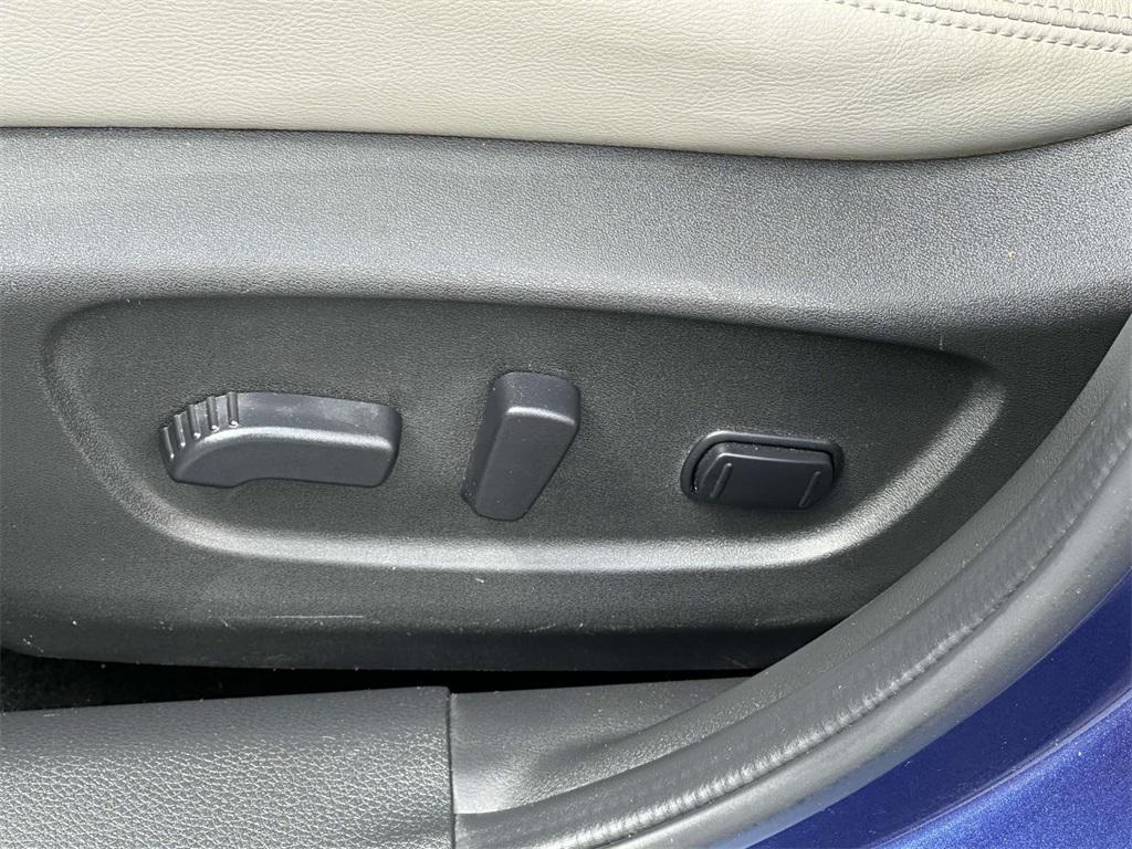 used 2019 Nissan Rogue Sport car, priced at $15,995