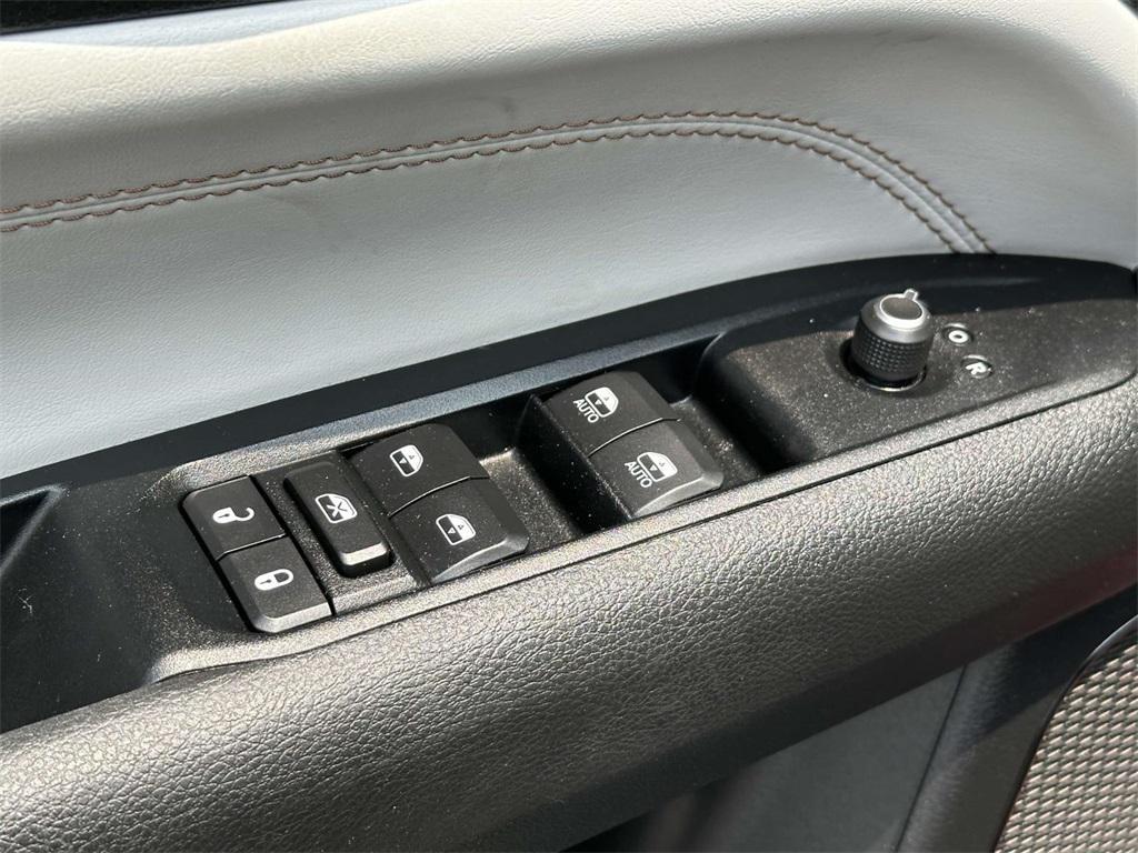 used 2022 Jeep Compass car, priced at $19,695