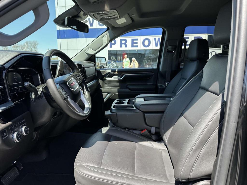 used 2024 GMC Sierra 1500 car, priced at $41,695