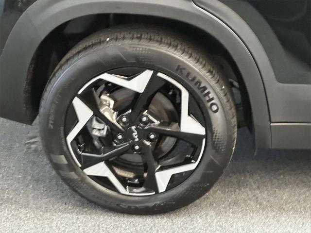 used 2025 Kia Seltos car
