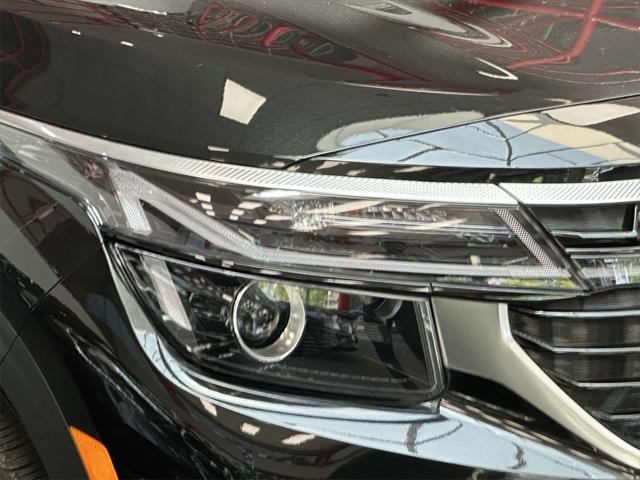 used 2025 Kia Seltos car