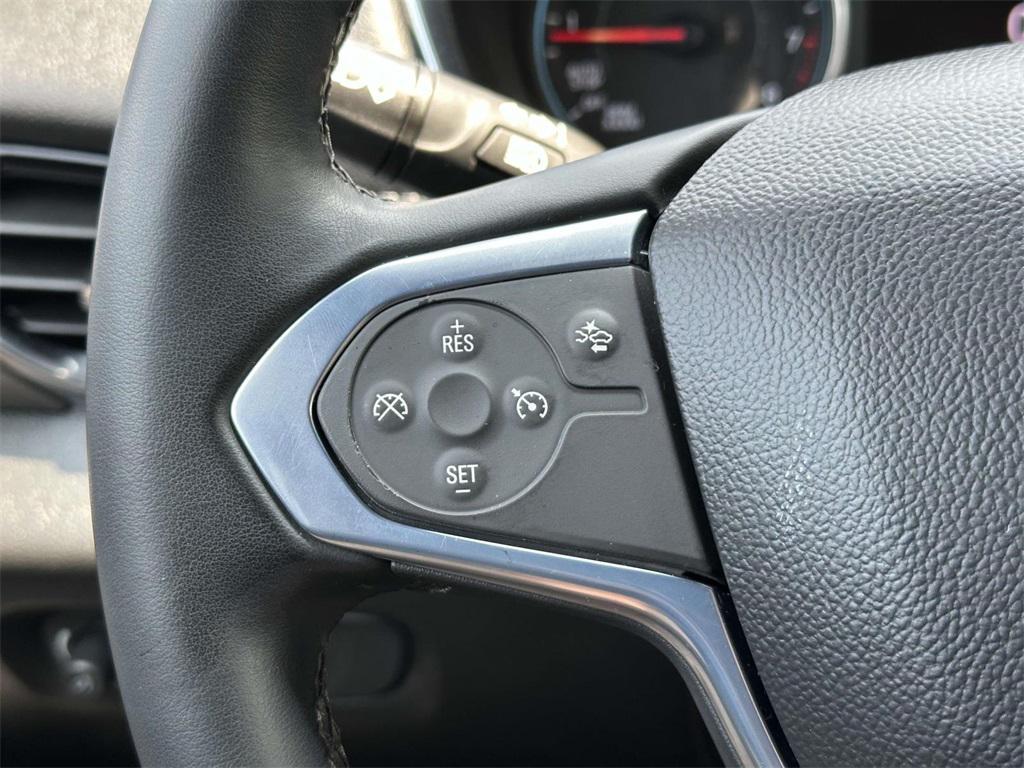 used 2023 Chevrolet Traverse car, priced at $24,995