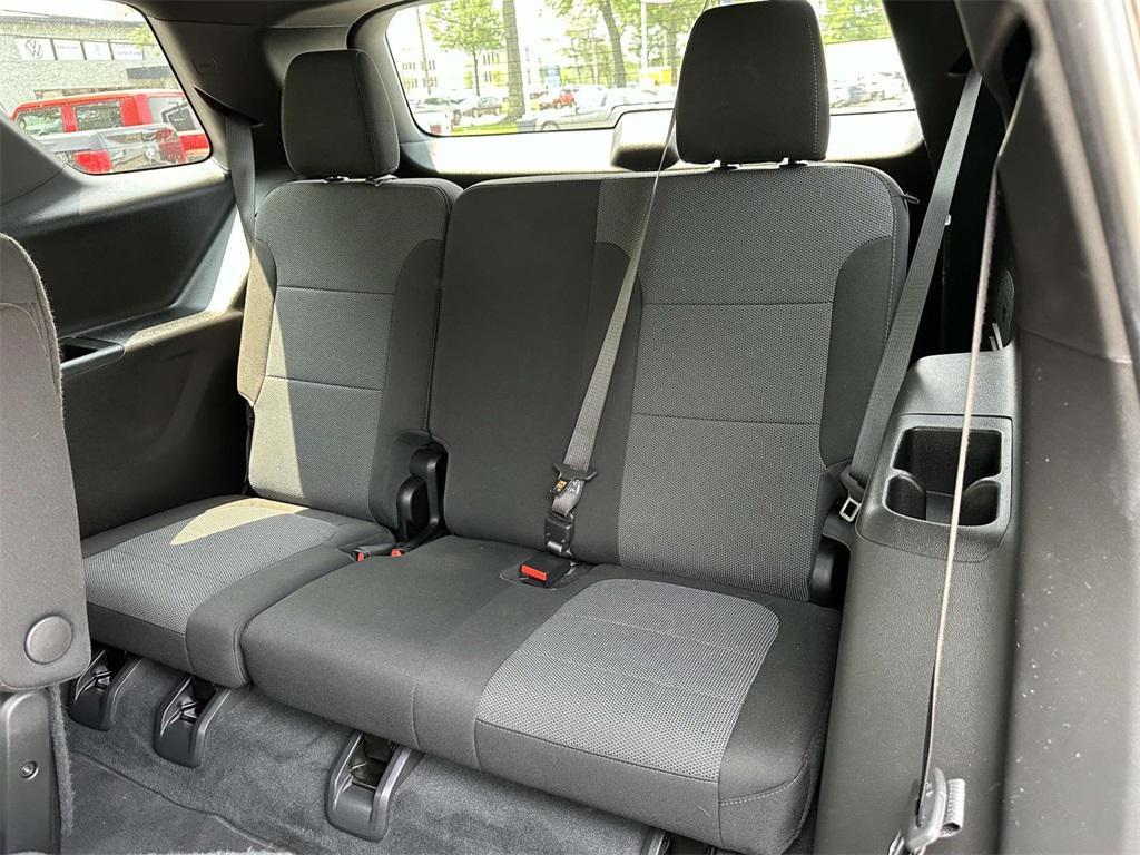 used 2023 Chevrolet Traverse car, priced at $24,995